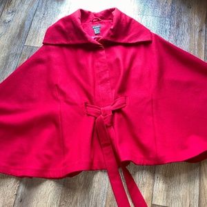 🛑 SOLD ‼️ VINTAGE CAMI NYC WOOL VISCOSE RED CAPE w/BUTTERFLY COLLAR, BELT, SZ M